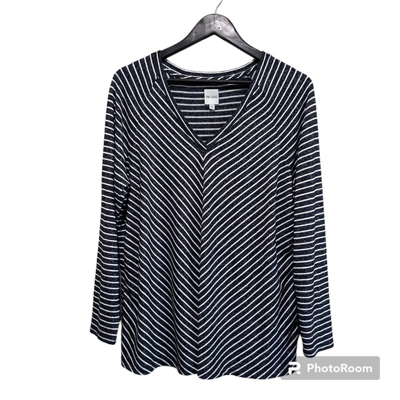 Nic + Zoe Angled Relax Stripes Top | Long Sleeve V-Neck Top - Picture 2 of 11